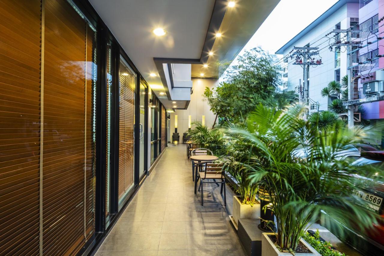 Aliz Hotel Нонтабури Екстериор снимка